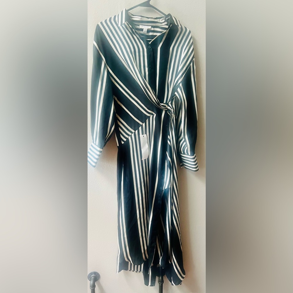 TOPSHOP ASYMMETRICAL BLK/WHITE STRIPED BUTTON DOWN SHIRT DRESS SIZE 4~NWT - Picture 3 of 9